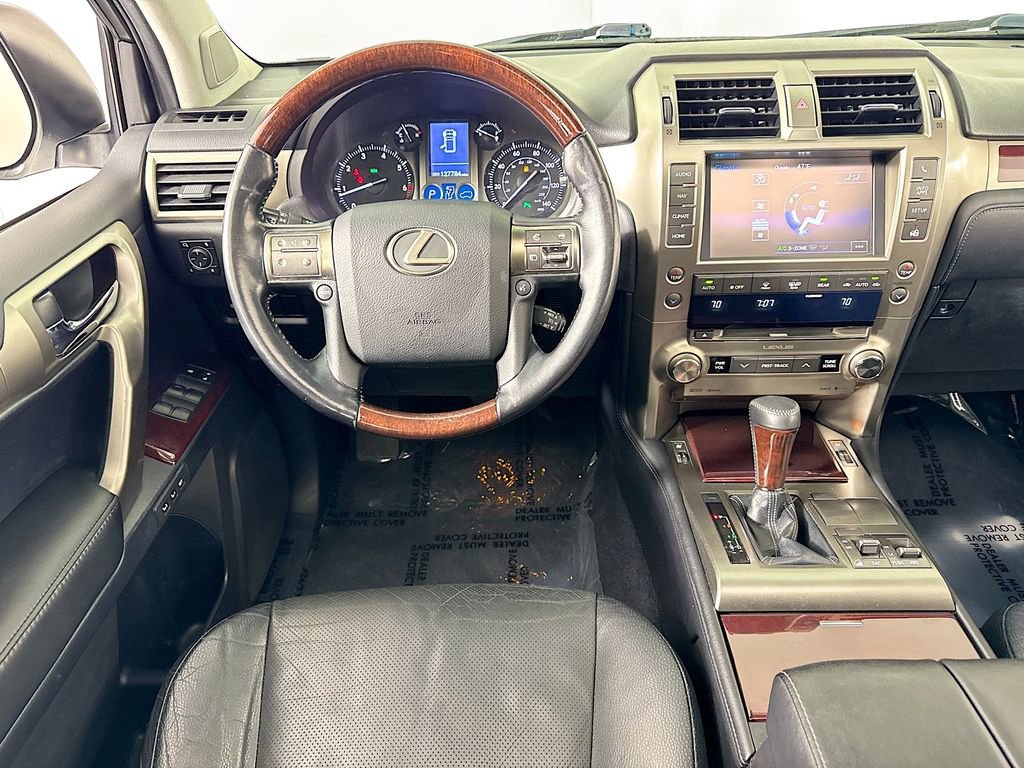 Used 2015 Lexus GX 460 w/ Premium Package AWD/4WD image 28