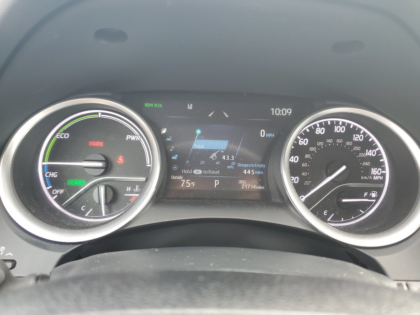 Used 2024 Toyota Camry XLE w/ Cold Weather Package FWD image 24