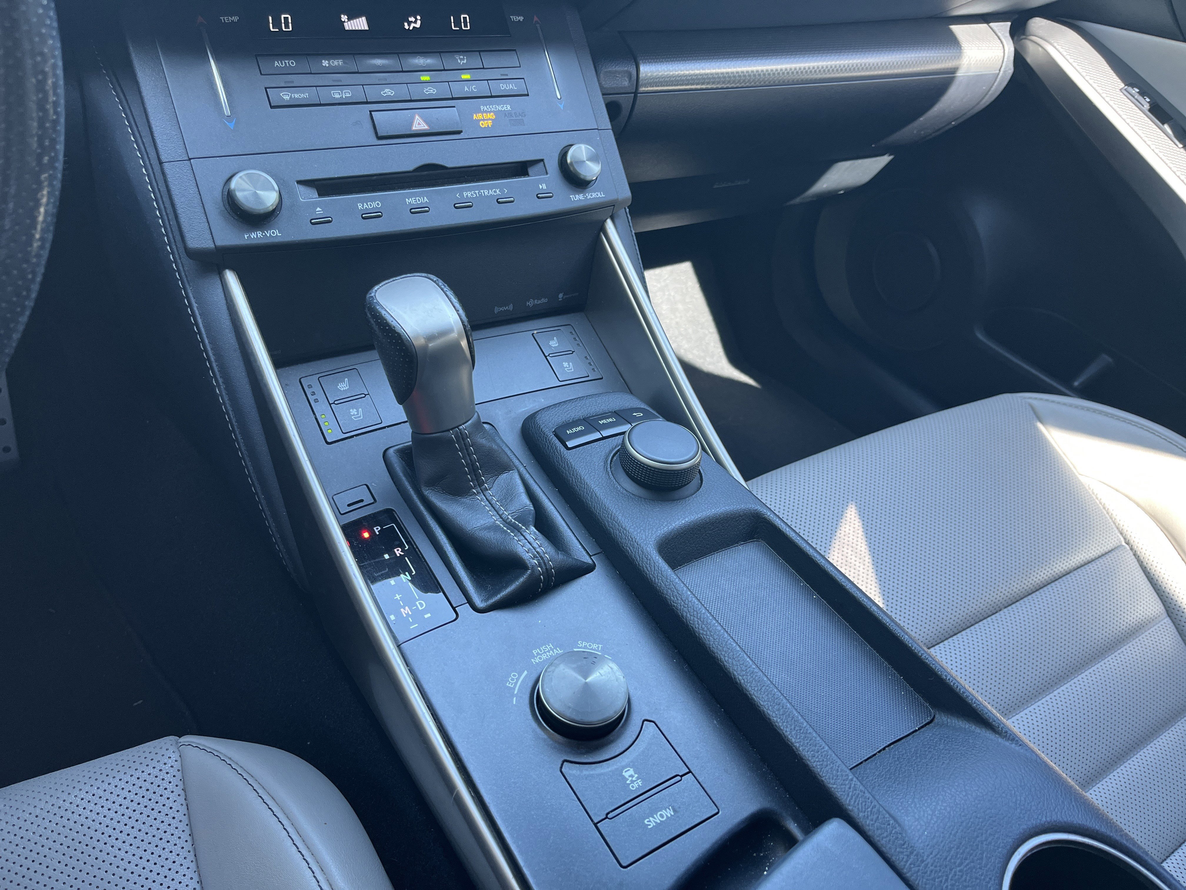 Used 2016 Lexus IS 200t image 13