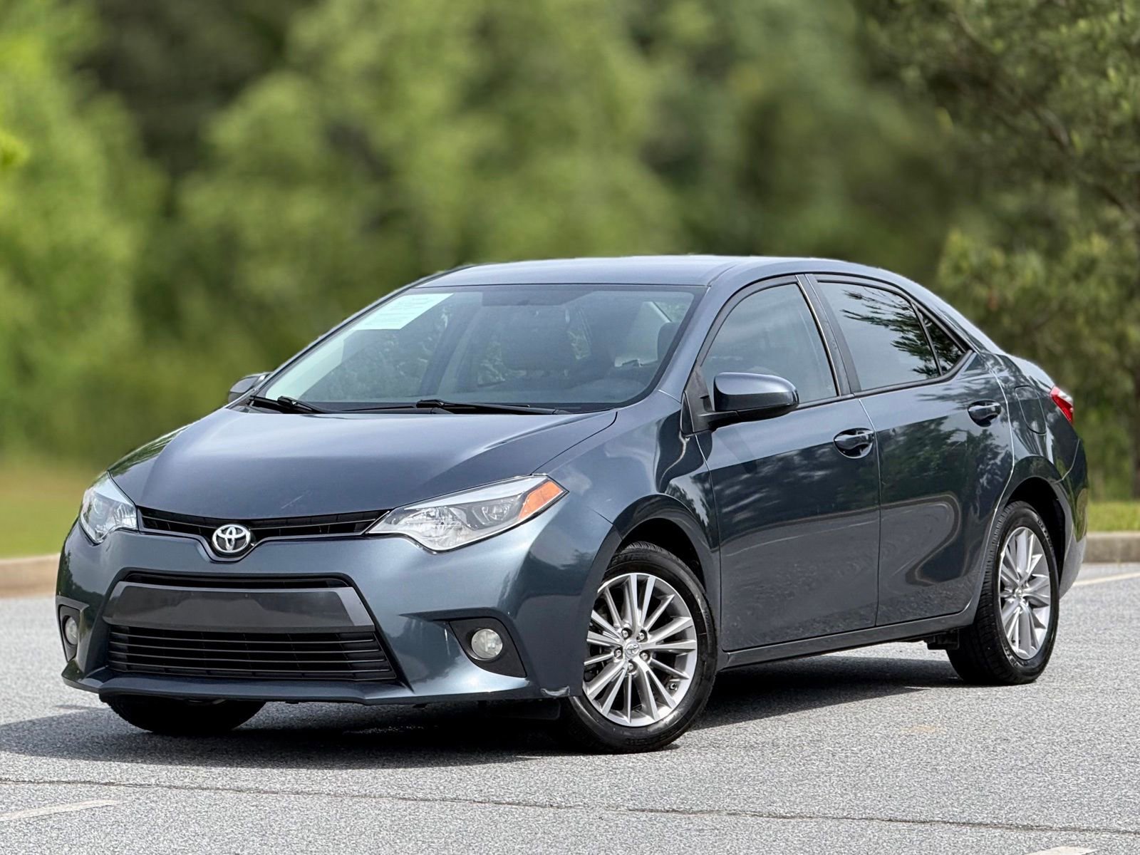 Used 2015 Toyota Corolla LE FWD image 8