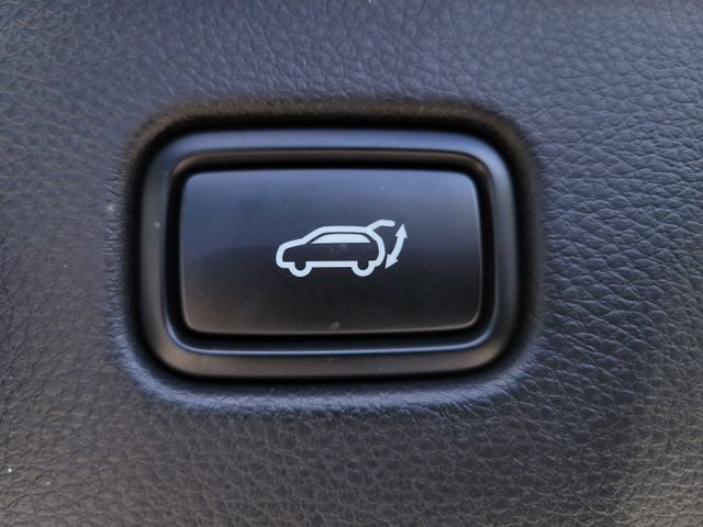 Certified 2026 Kia Seltos SX w/ SX Sunroof Package AWD/4WD image 10