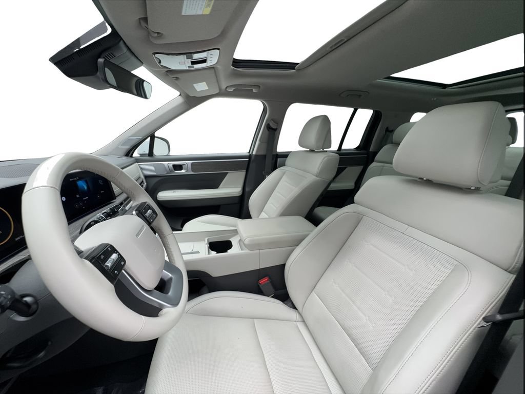 Used 2025 Hyundai Santa Fe Limited FWD image 19