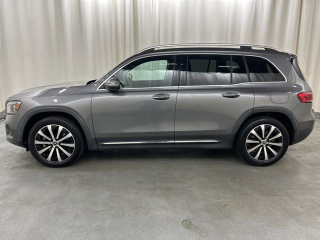 Used 2022 Mercedes-Benz GLB 250 4MATIC image 3