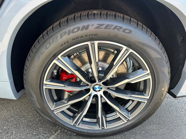 New 2026 BMW X5 xDrive50e w/ M Sport Package image 8