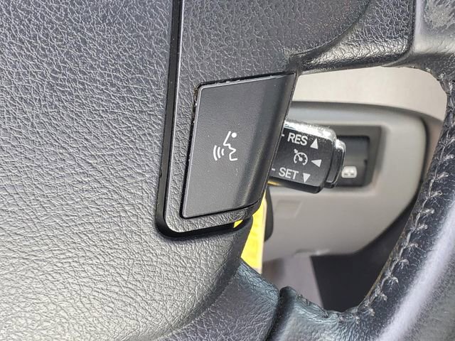 Used 2010 Toyota Tundra Limited AWD/4WD image 23