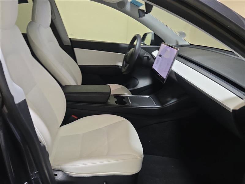 Used 2021 Tesla Model Y Performance image 6
