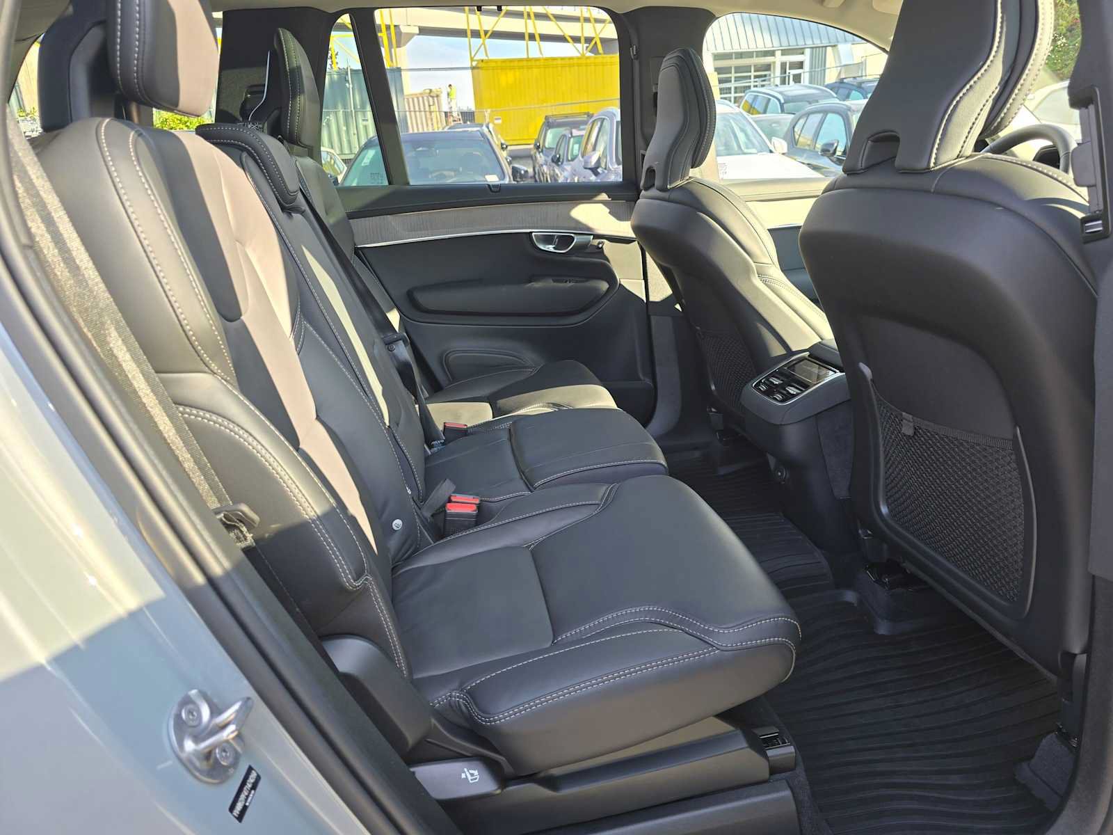 Used 2026 Volvo XC90 B6 Ultra w/ Protection Package AWD/4WD image 12