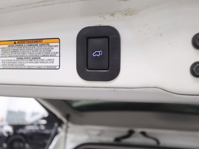 Used 2015 Toyota Sienna XLE w/ XLE Navigation Package image 34