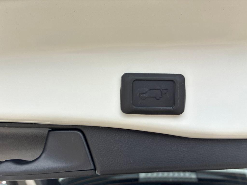 New 2025 Toyota RAV4 XLE Premium image 31