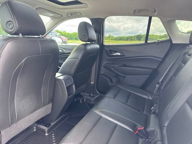 Used 2025 Chevrolet Trax ACTIV w/ Sunroof Package FWD image 23