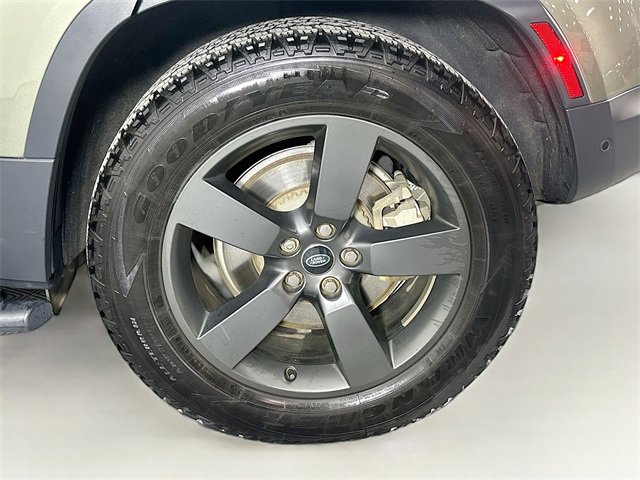 Used 2024 Land Rover Defender 110 S image 33