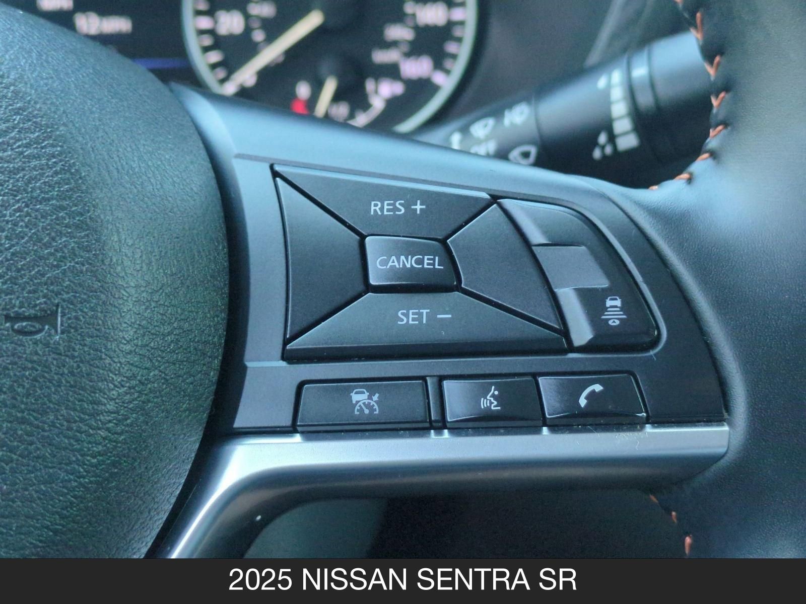 Used 2025 Nissan Sentra SR FWD image 18
