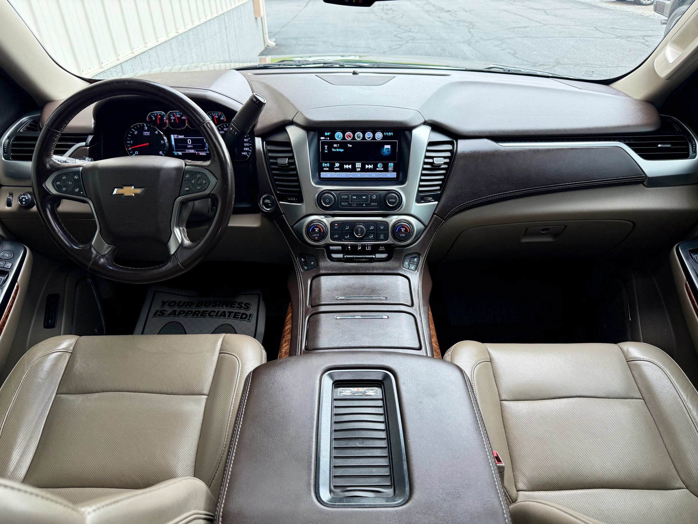 Used 2020 Chevrolet Suburban Premier AWD/4WD image 18