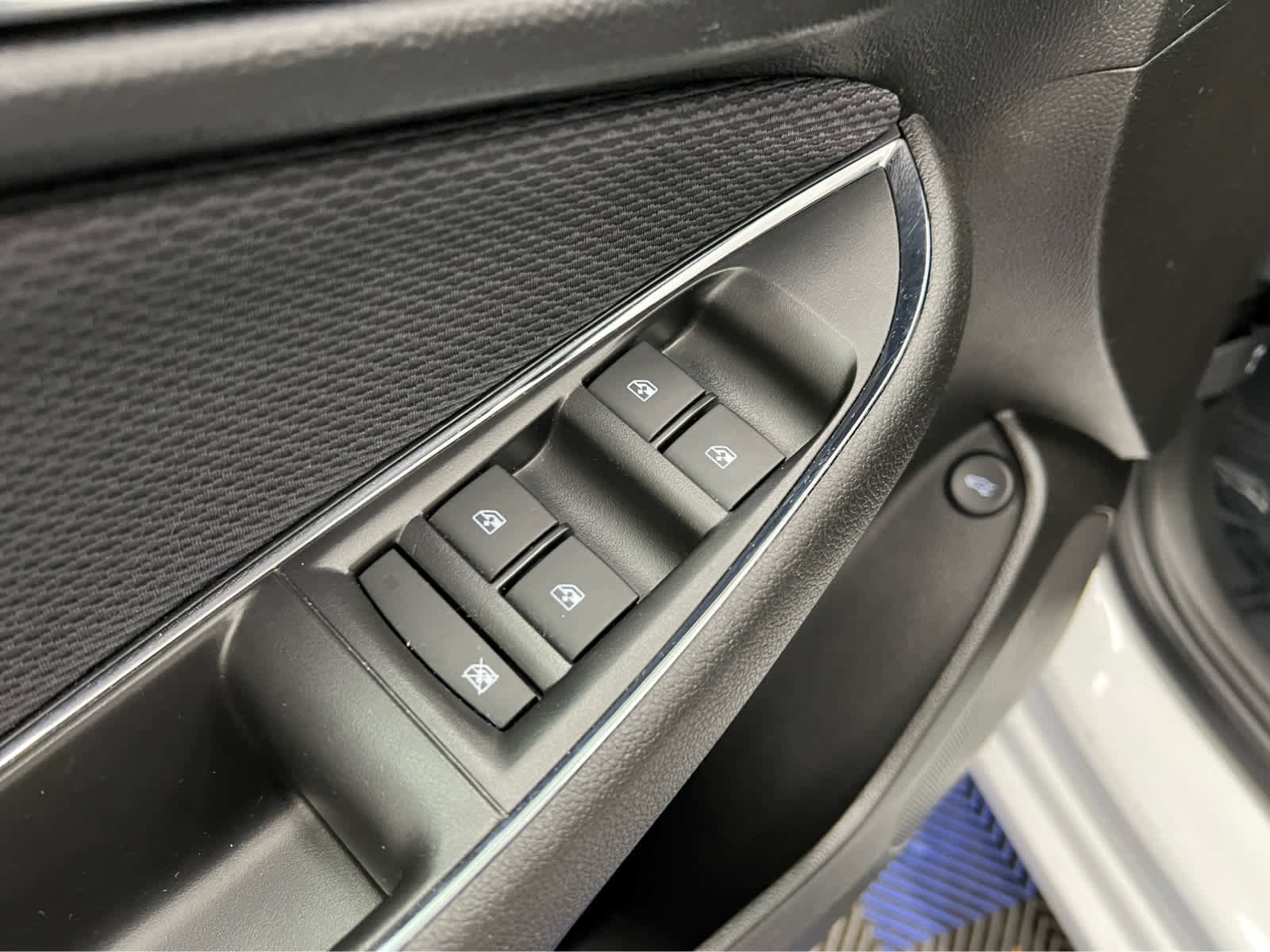 Used 2018 Chevrolet Cruze LS image 14