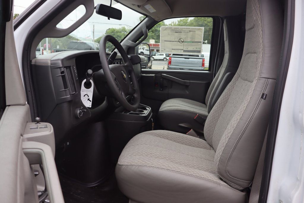New 2025 Chevrolet Express 2500 w/ Driver Convenience Package image 3