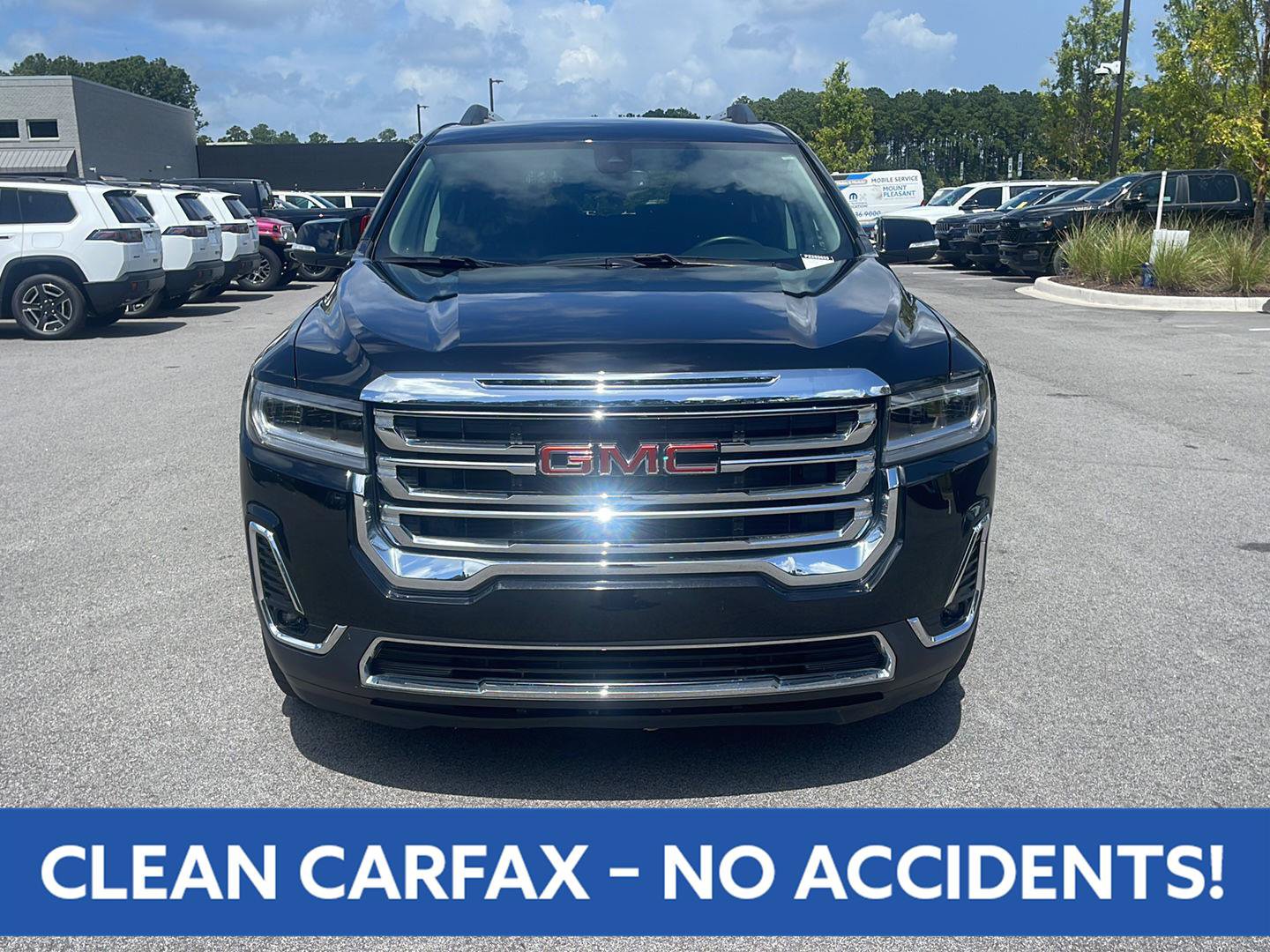 Used 2023 GMC Acadia SLT AWD/4WD image 2