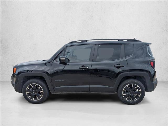 Used 2023 Jeep Renegade Latitude AWD/4WD image 8