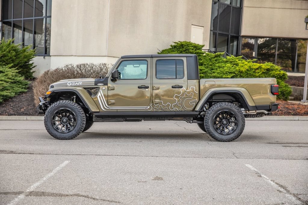 New 2026 Jeep Gladiator Rubicon w/ Safety Group AWD/4WD image 2