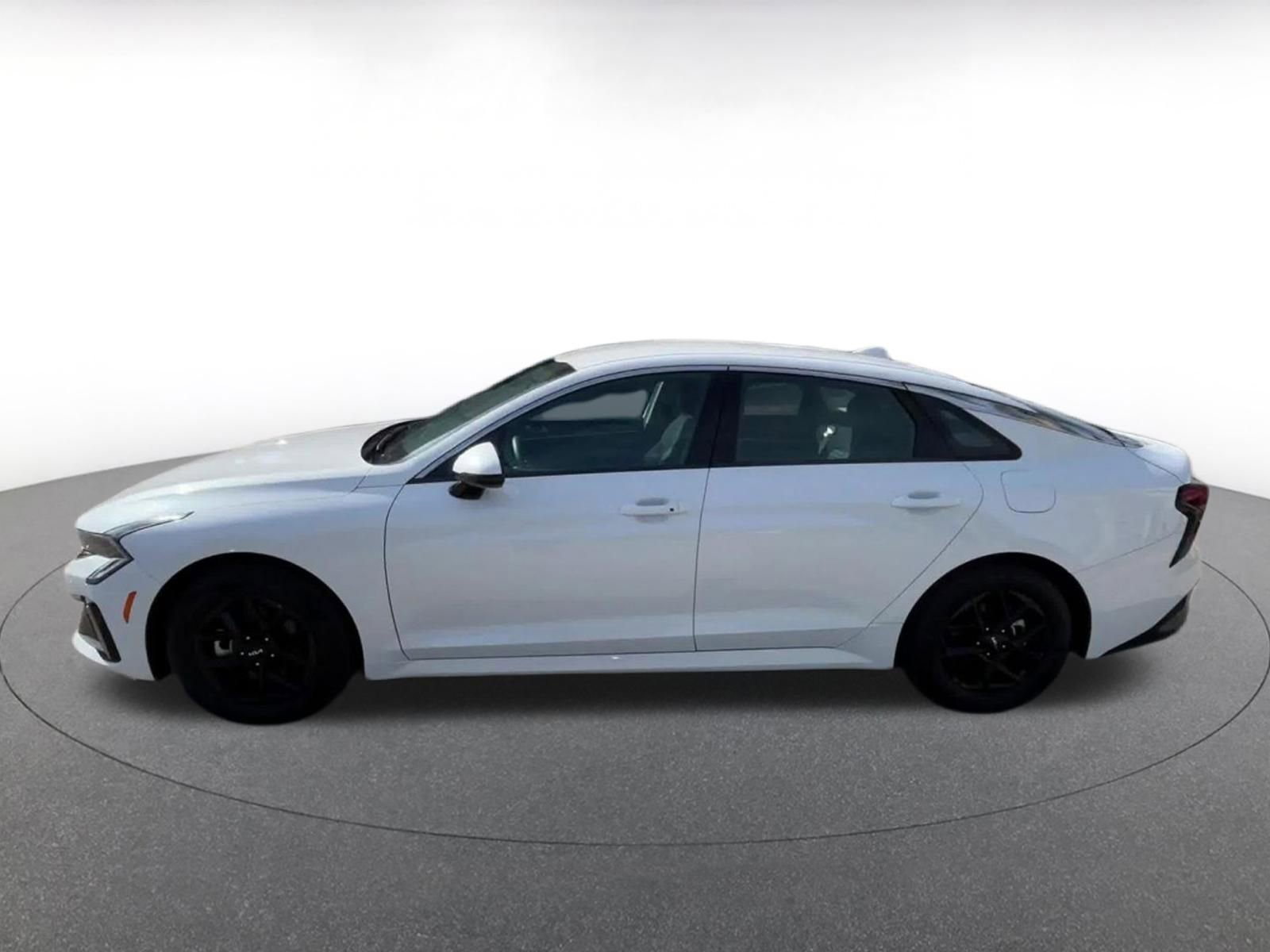 Used 2025 Kia K5 LXS FWD image 9