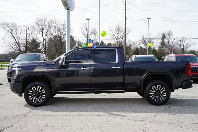 Used 2024 GMC Sierra 3500 Denali Ultimate AWD/4WD image 4