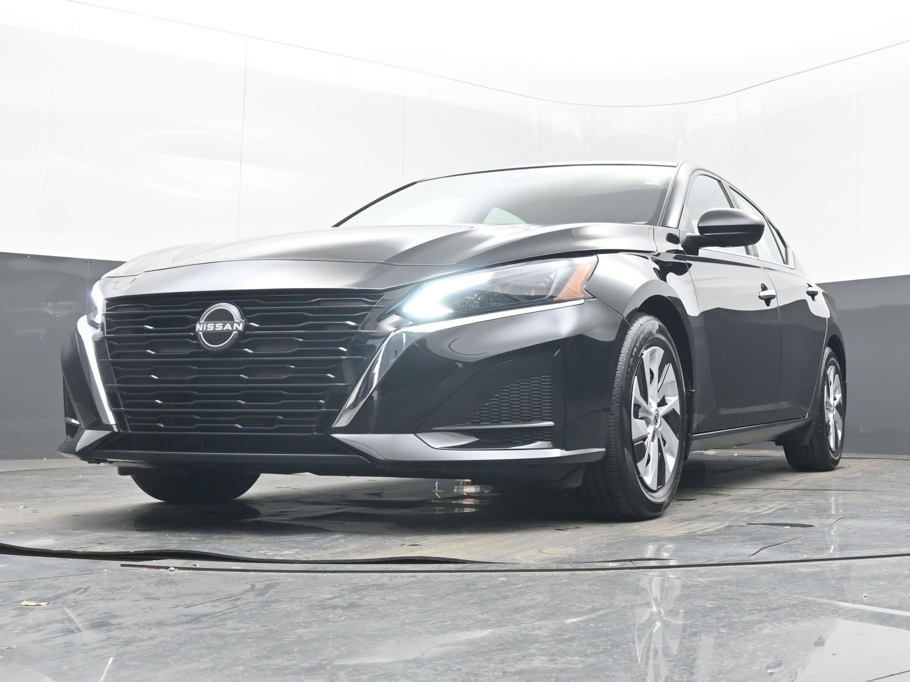 Certified 2025 Nissan Altima 2.5 S image 23