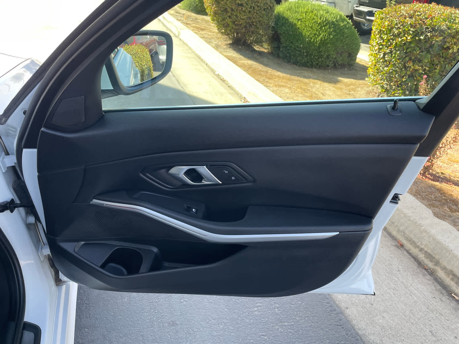 Used 2025 BMW 330i xDrive Sedan image 17