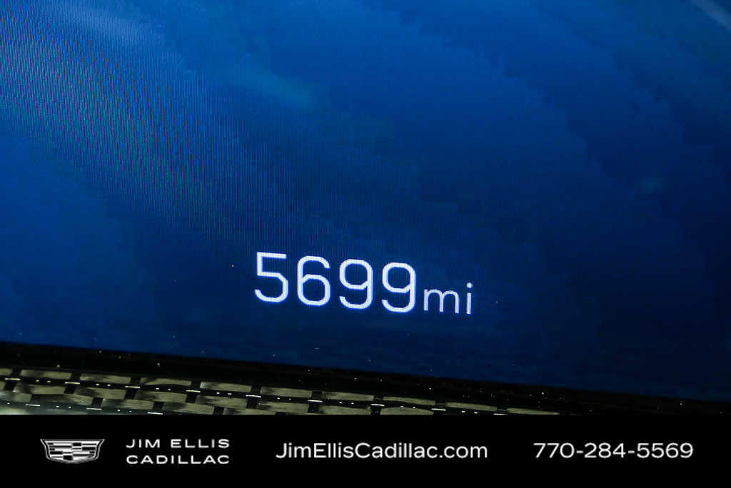 Certified 2025 Cadillac Escalade V w/ LPO, ONYX Package image 9