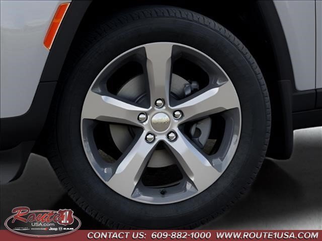 New 2026 Jeep Grand Cherokee Limited w/ MOPAR Finishing Package AWD/4WD image 9