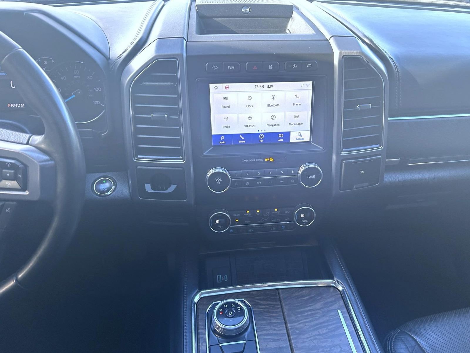 Used 2021 Ford Expedition Platinum image 12