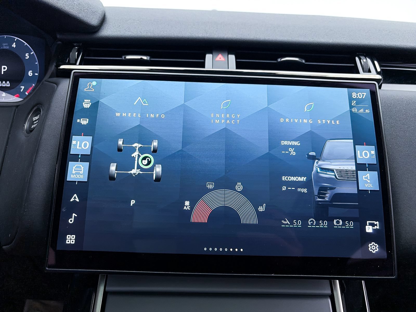 Used 2024 Land Rover Range Rover Velar S AWD/4WD image 8