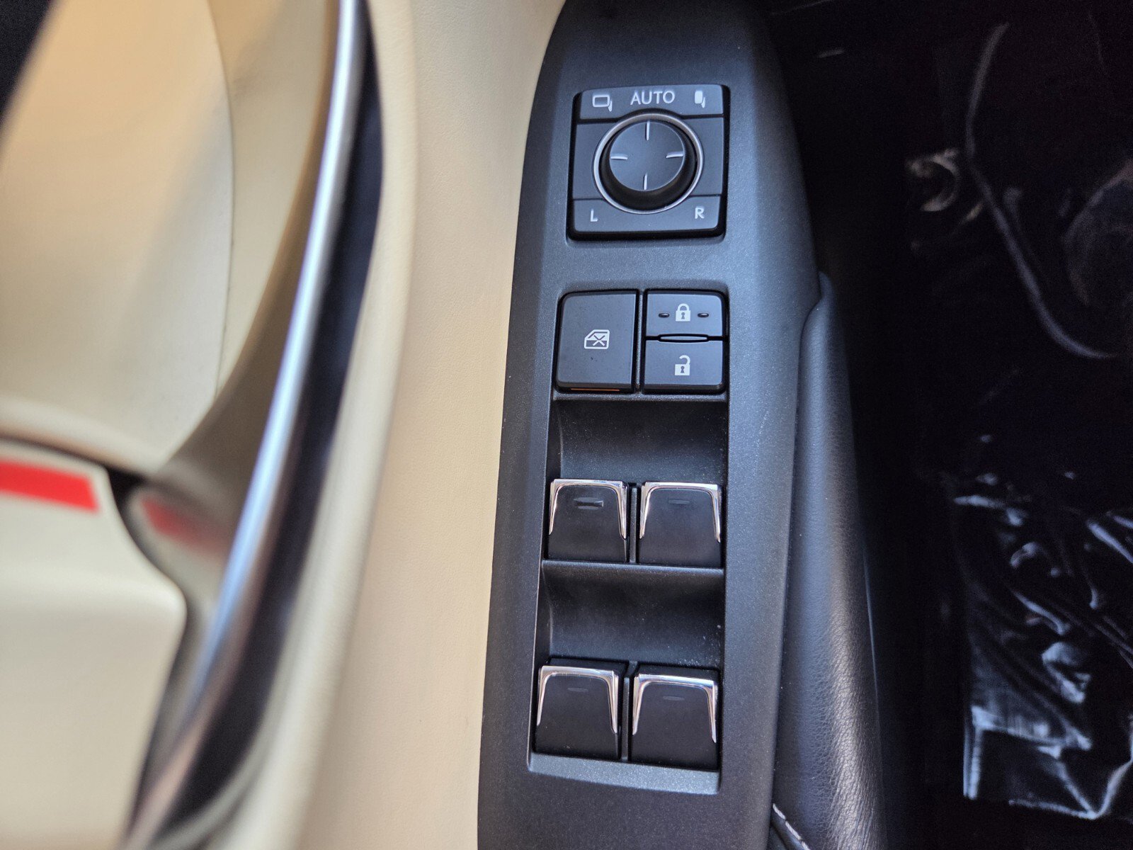 Used 2018 Lexus NX 300 FWD w/ Accessory Package 2 image 21