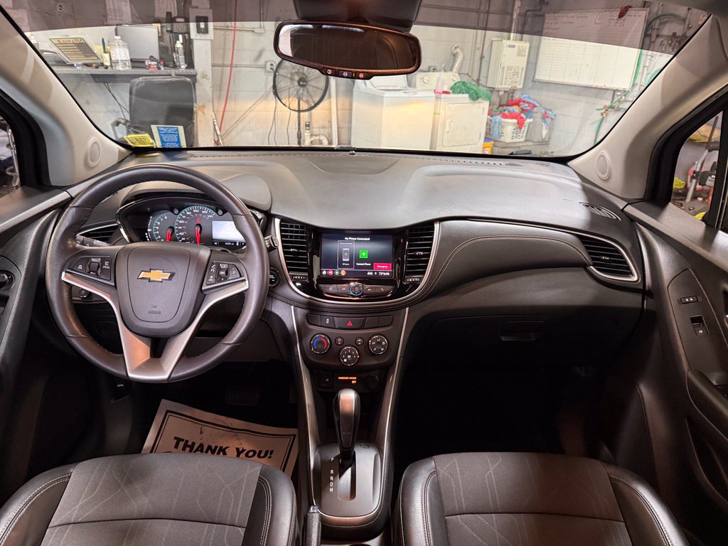 Used 2022 Chevrolet Trax LT w/ LT Convenience Package AWD/4WD image 6