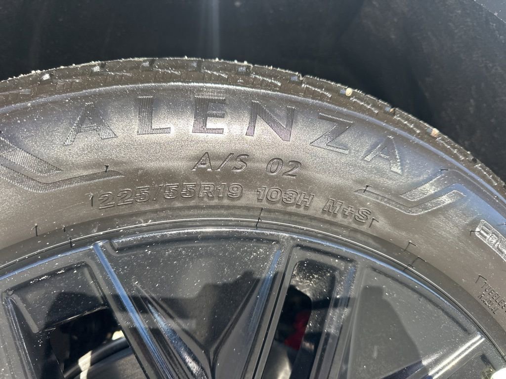 Used 2025 Ford Mustang Mach-E Premium w/ Sport Appearance Package image 32