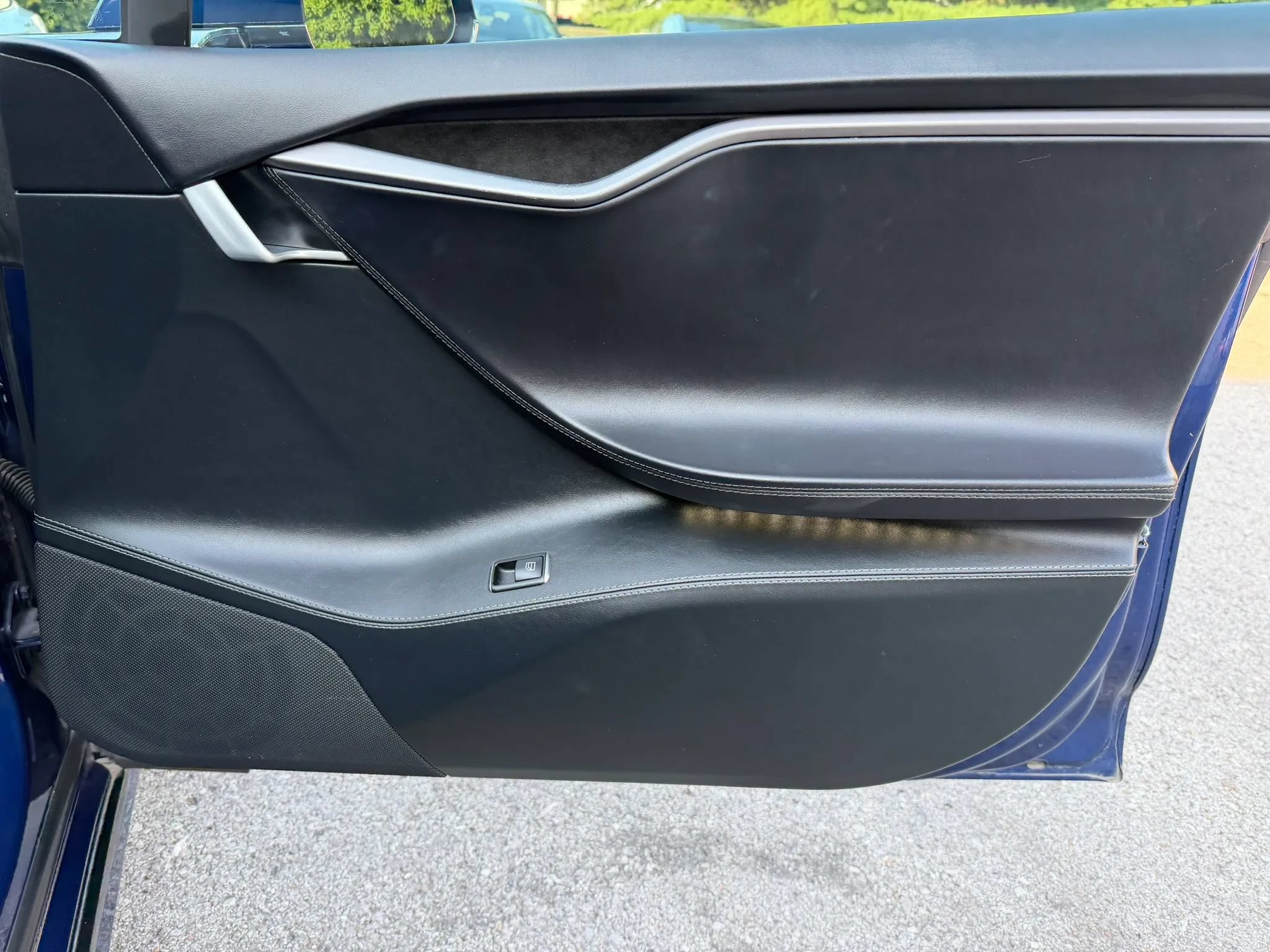Used 2020 Tesla Model S Long Range AWD/4WD image 31