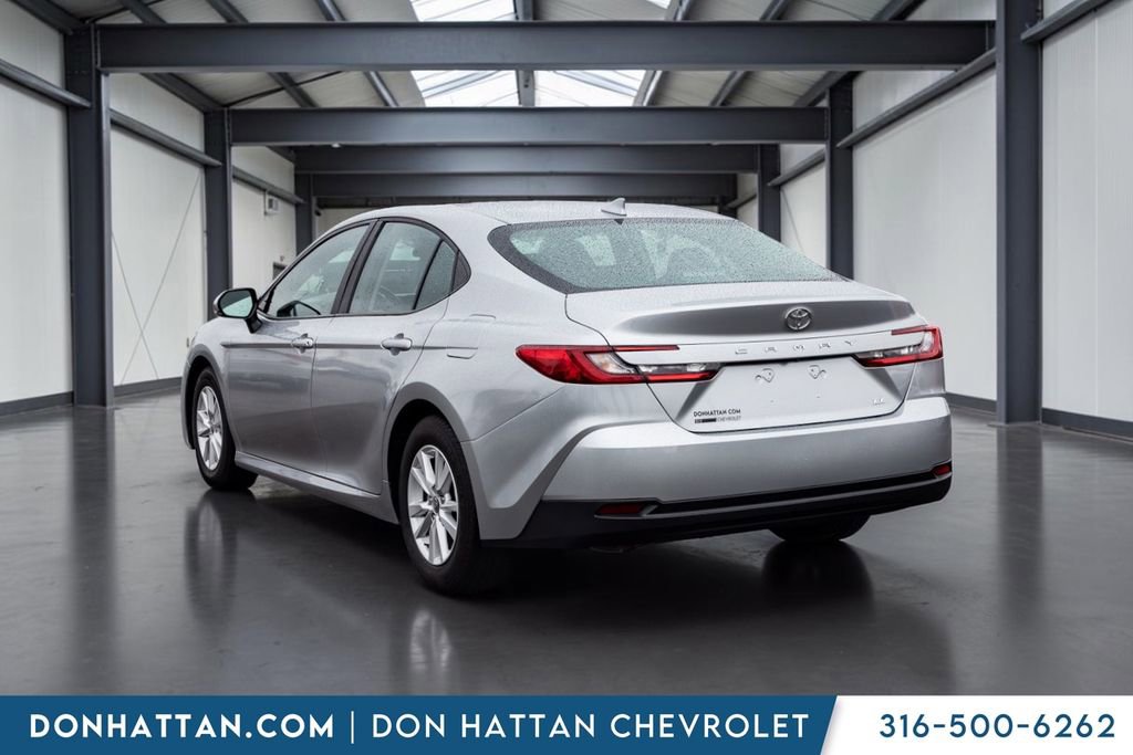 Used 2025 Toyota Camry LE FWD image 21