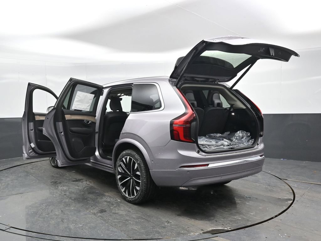 New 2026 Volvo XC90 B5 Plus w/ Protection Package AWD/4WD image 45