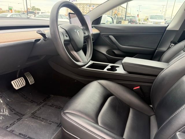 Used 2021 Tesla Model 3 Performance image 11