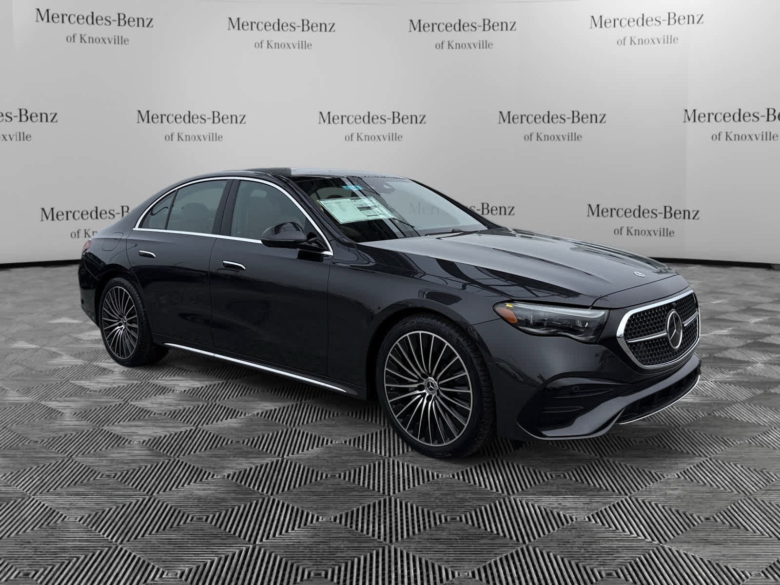Used 2026 Mercedes-Benz E 350 4MATIC Sedan image 7