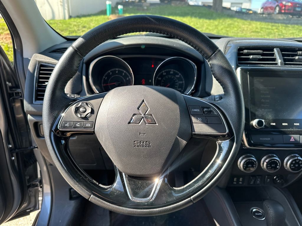 Used 2024 Mitsubishi Outlander Sport SE image 16