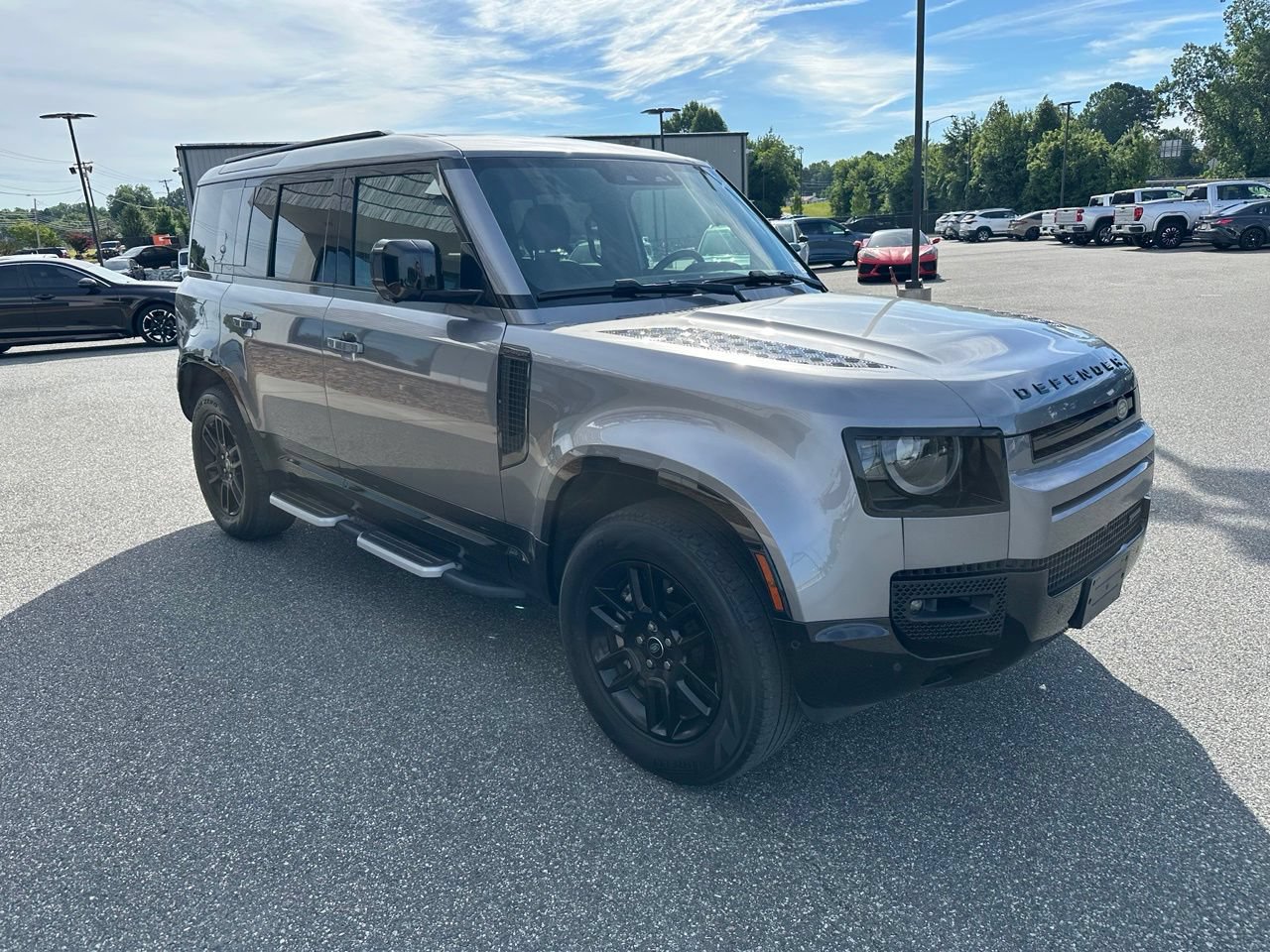 Used 2023 Land Rover Defender 110 X-Dynamic SE AWD/4WD image 10