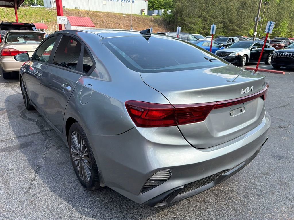 Used 2023 Kia Forte LXS FWD image 3