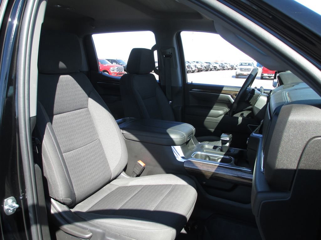 Used 2023 GMC Sierra 1500 Elevation w/ LPO, Elevation Black Package image 22