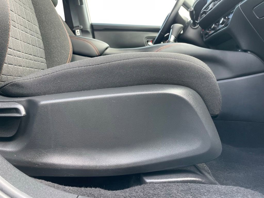 Certified 2025 Honda HR-V Sport image 29