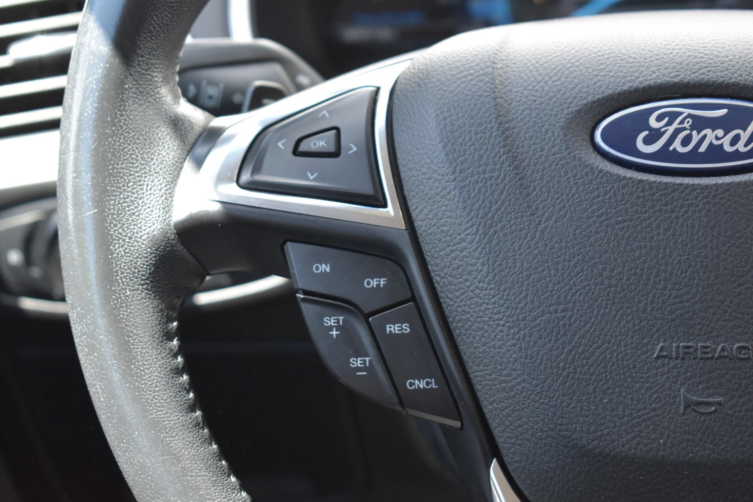 Used 2020 Ford Edge SEL AWD/4WD image 51