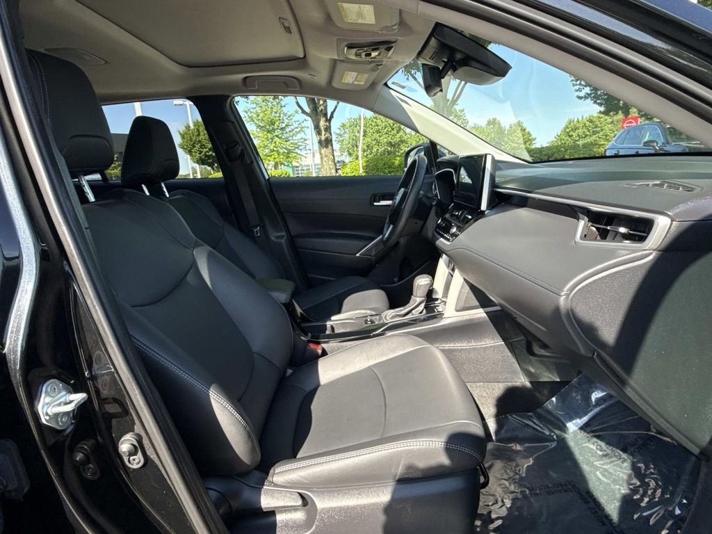 Used 2024 Toyota Corolla Cross XLE AWD/4WD image 21