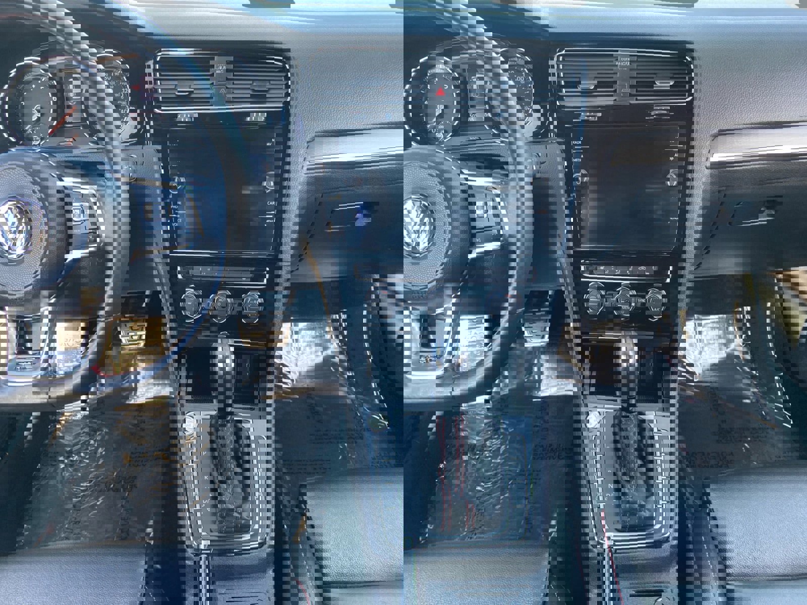 Used 2021 Volkswagen GTI Autobahn image 11