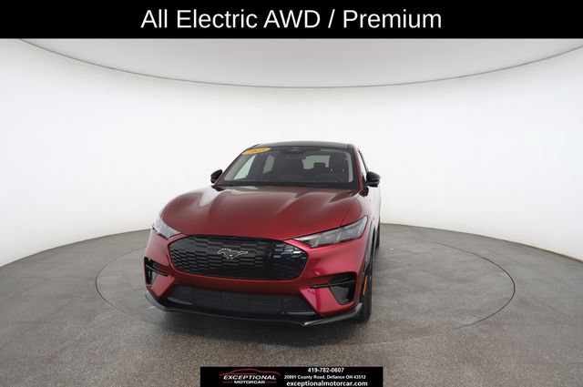 Used 2025 Ford Mustang Mach-E Premium w/ Sport Appearance Package AWD/4WD image 32