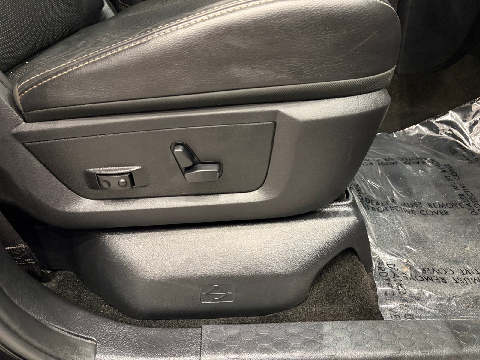 Used 2016 RAM 2500 Laramie w/ Convenience Group AWD/4WD image 29