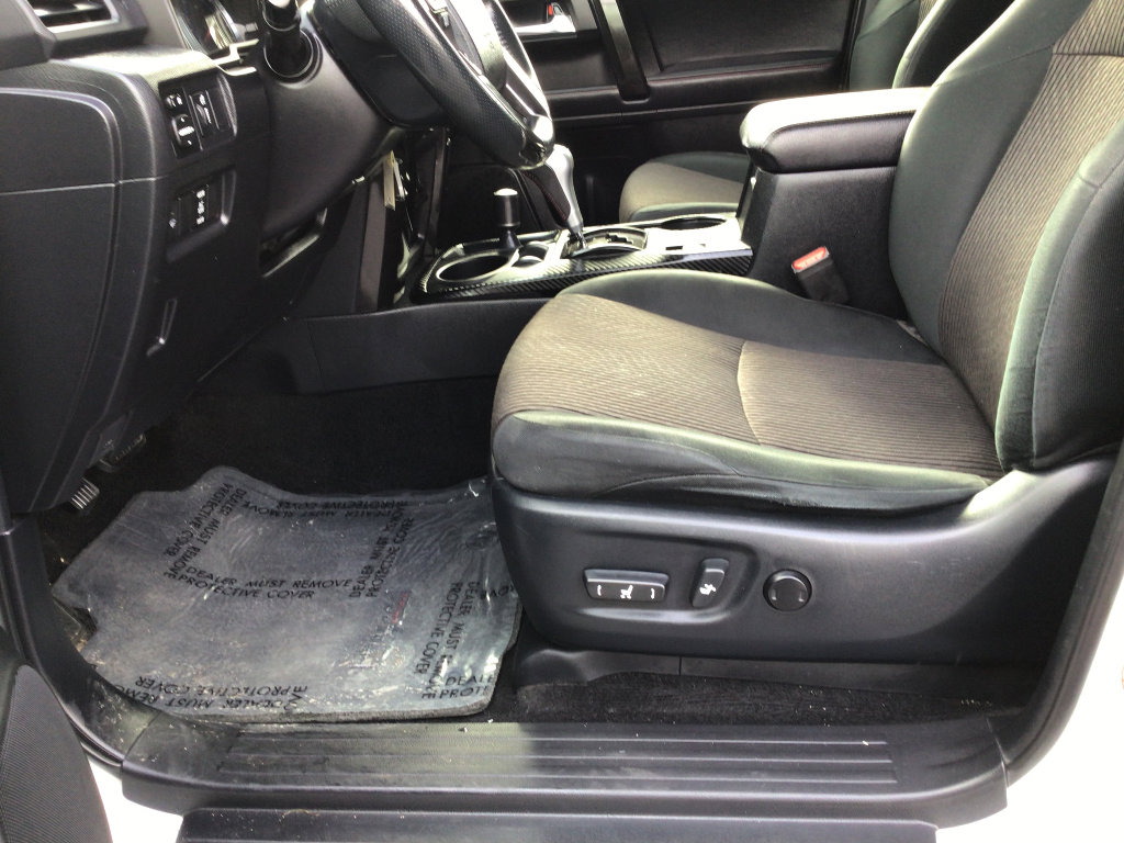 Used 2018 Toyota 4Runner TRD Off-Road image 12