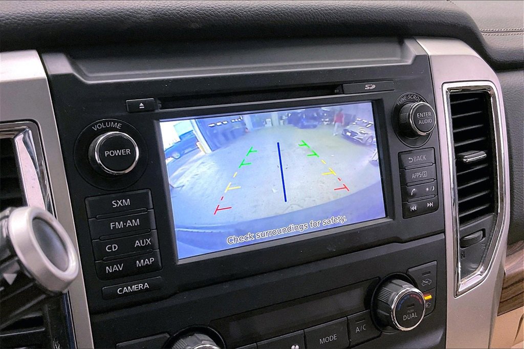 Used 2016 Nissan Titan SL image 20